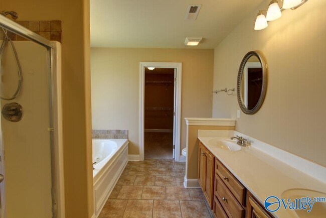 Building Photo - 13176 Arbor Ridge Dr