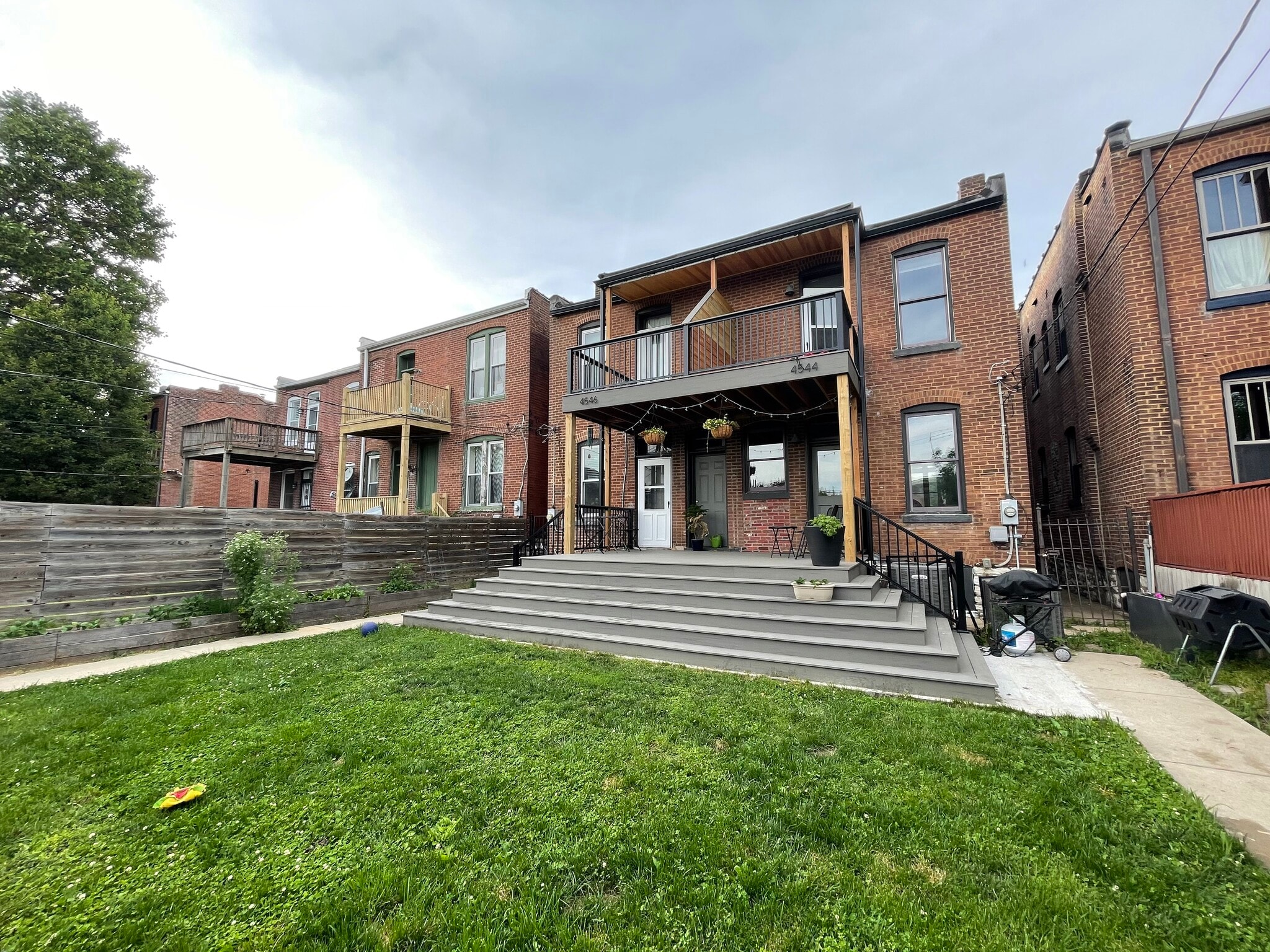 Building Photo - 4544 Oakland Ave