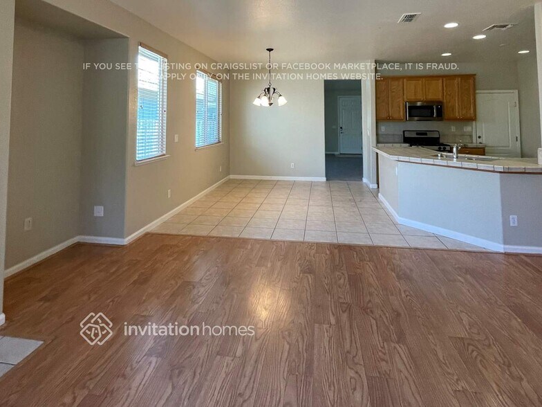 Building Photo - 8462 Patina Way