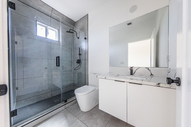 Building Photo - 1954 Purdue Ave