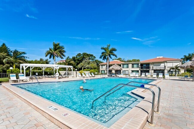 Building Photo - 6372 Palma Del Mar Blvd S