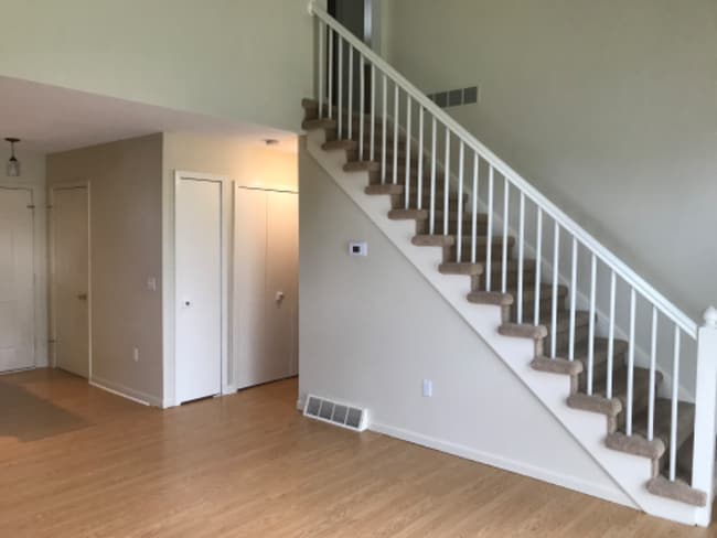 Building Photo - 5482 Country Club Ln
