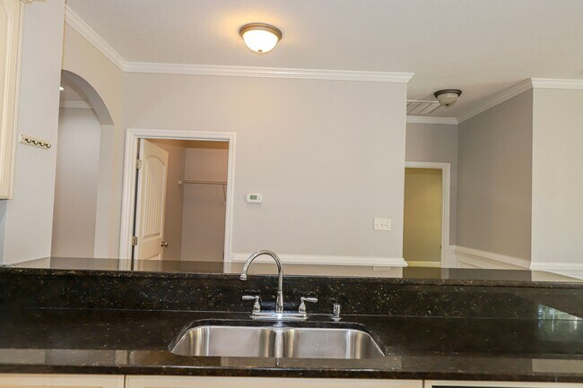Building Photo - 4453 Galway Dr