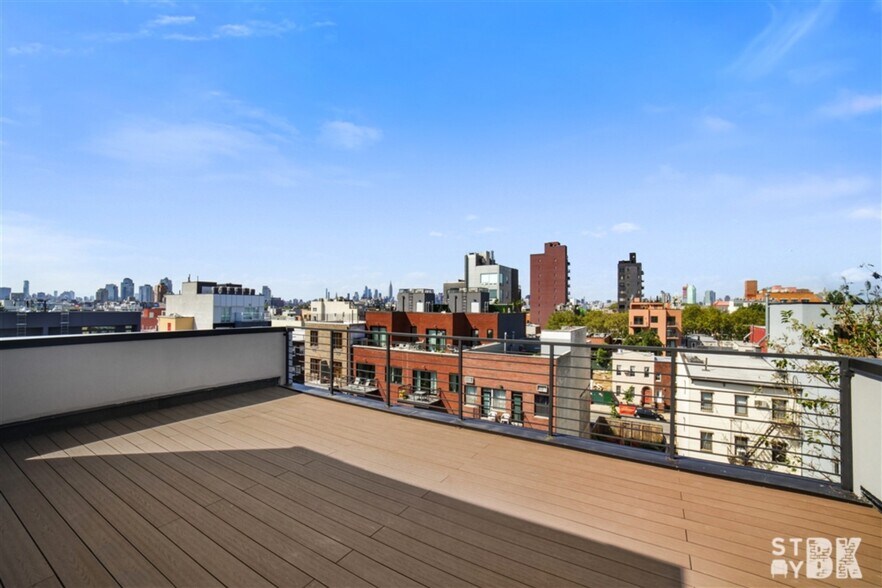 Building Photo - 209 Jackson St