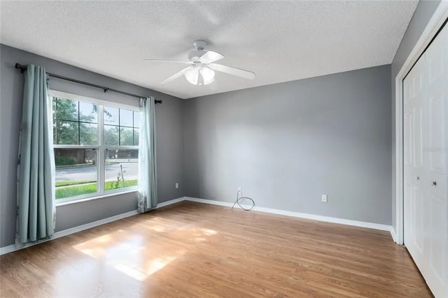 Building Photo - 908 Seneca Falls Dr