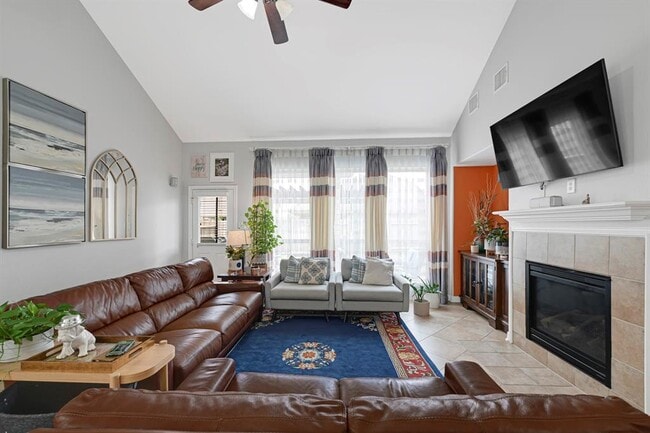 Building Photo - 10009 Boulder Bend Ln