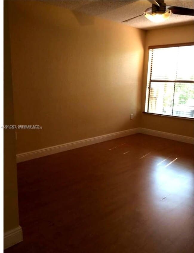 Building Photo - 15689 SW 106th Ln