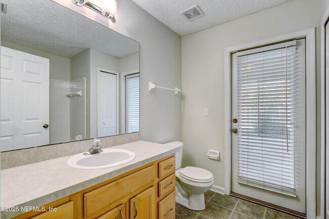 Building Photo - 749 Grand Parke Dr