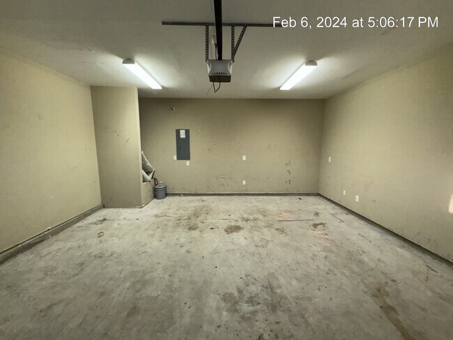 Building Photo - 118 Blackhawk Lane