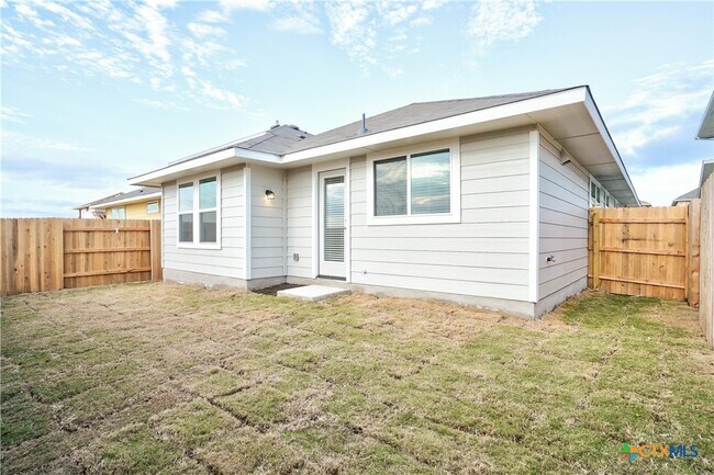 Building Photo - 171 White Dunes Dr