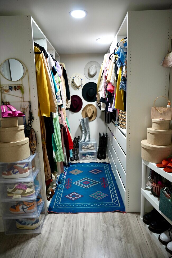 Walk-in Closet - 1532 Belva Ave