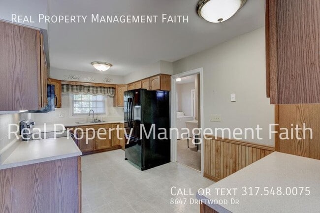 Building Photo - 8647 Driftwood Dr