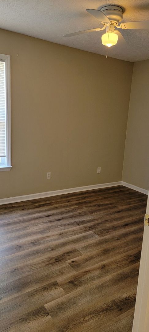 Building Photo - 2409-2413 Allison Ave