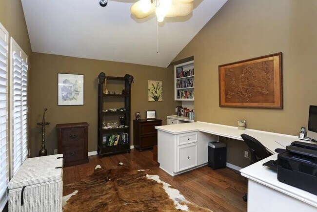 Building Photo - 11314 Piping Rock Dr