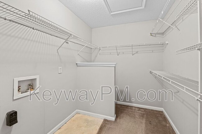 Building Photo - 2011 Summer Valley Way