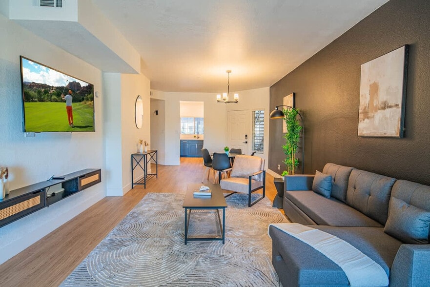 Building Photo - 7900 E Princess Dr