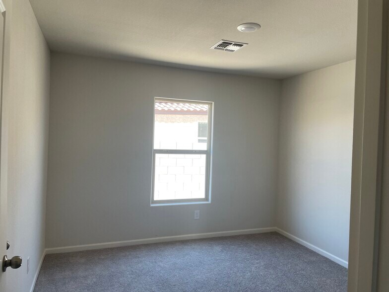 Second bedroom. - 6509 S Prado Cir