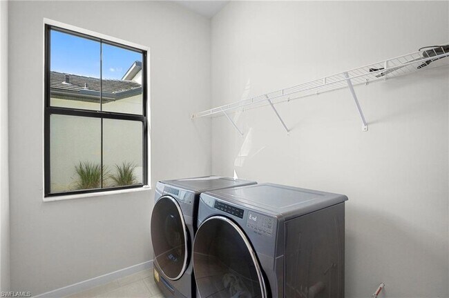 Building Photo - 14720 Kingfisher Lp