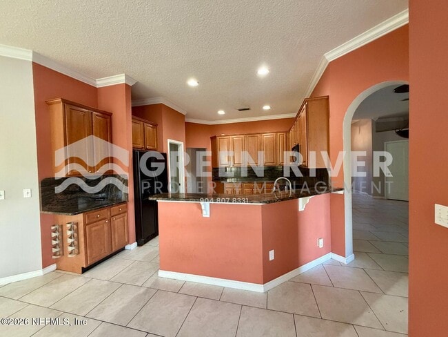 Building Photo - 1462 Scenic Oaks Dr