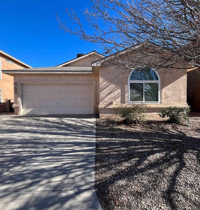 Primary Photo - Spacious 3 Bedroom 2 Bathroom Home In The NE!