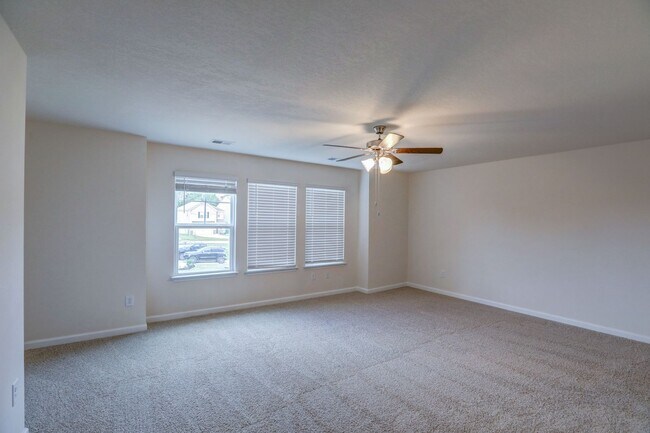 Building Photo - NEW CONSTRUCTION - 5 BDRMS, 3 BTHS, JOHNSON CITY