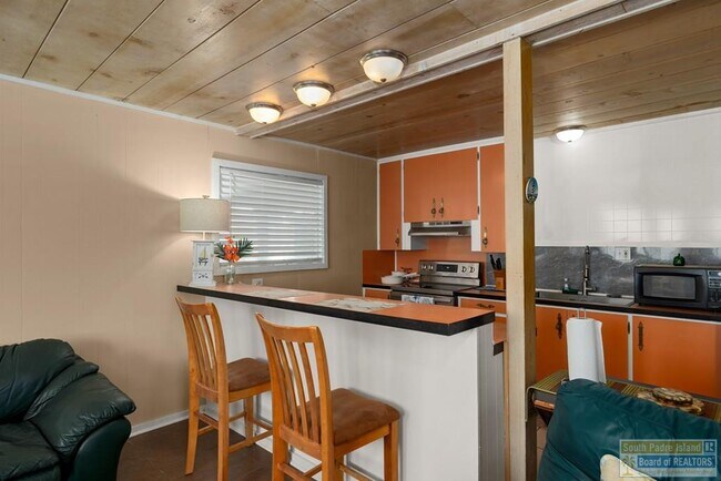 Building Photo - 2615 Gulf Blvd