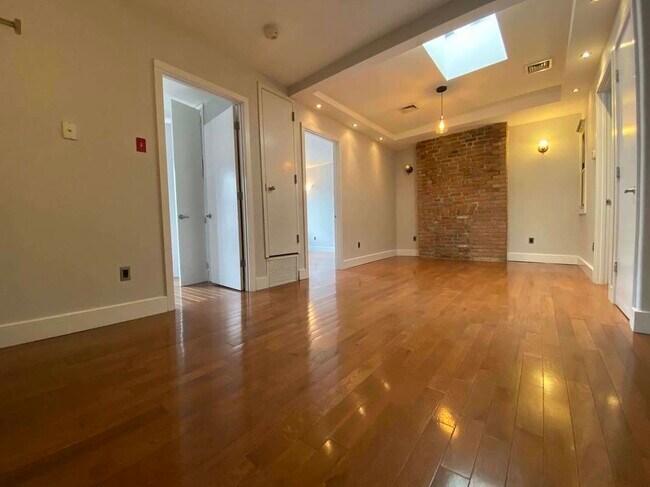 Building Photo - 41 Havemeyer St