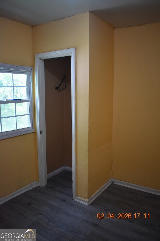 Building Photo - 1088 Radio Dr