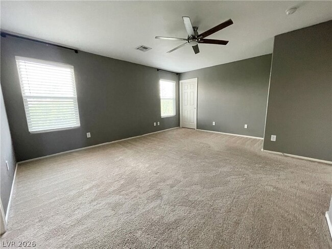 Building Photo - 2825 Woodland Park Ave