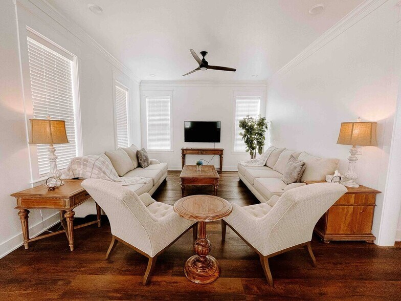 Building Photo - 2115 Loretta Parker Lane