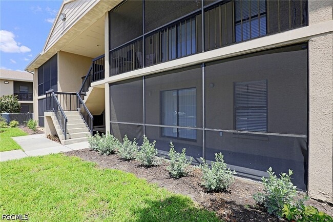 Building Photo - 5307 Summerlin Rd