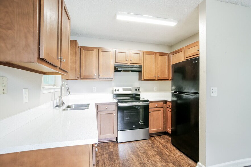 Building Photo - 1529 Spearing St