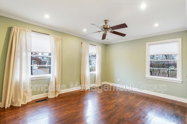 Building Photo - 611 W Glenwood Ave NE
