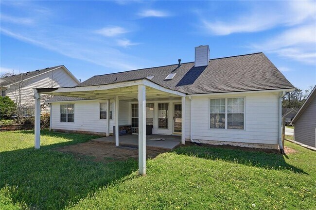 Building Photo - 2833 Loral Pines Dr NW