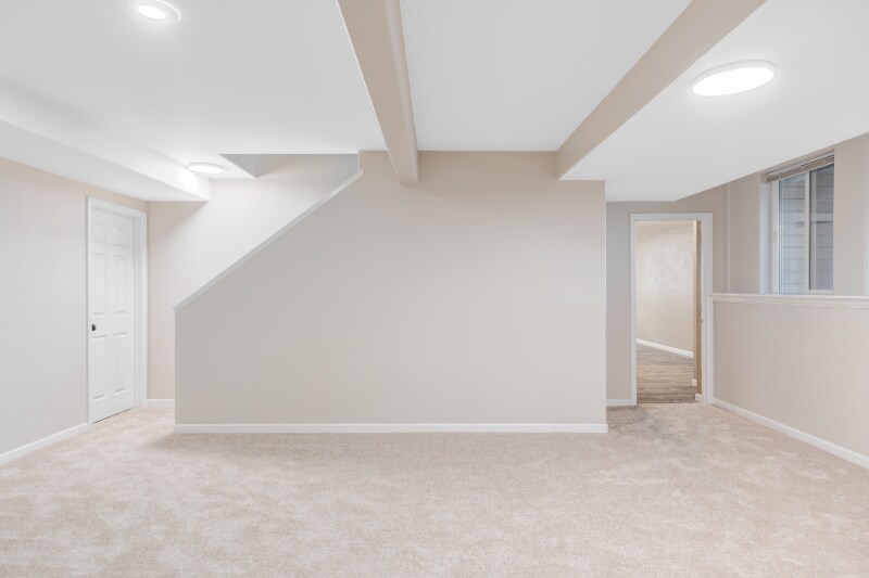 Building Photo - 212 Mulligan Lake Dr