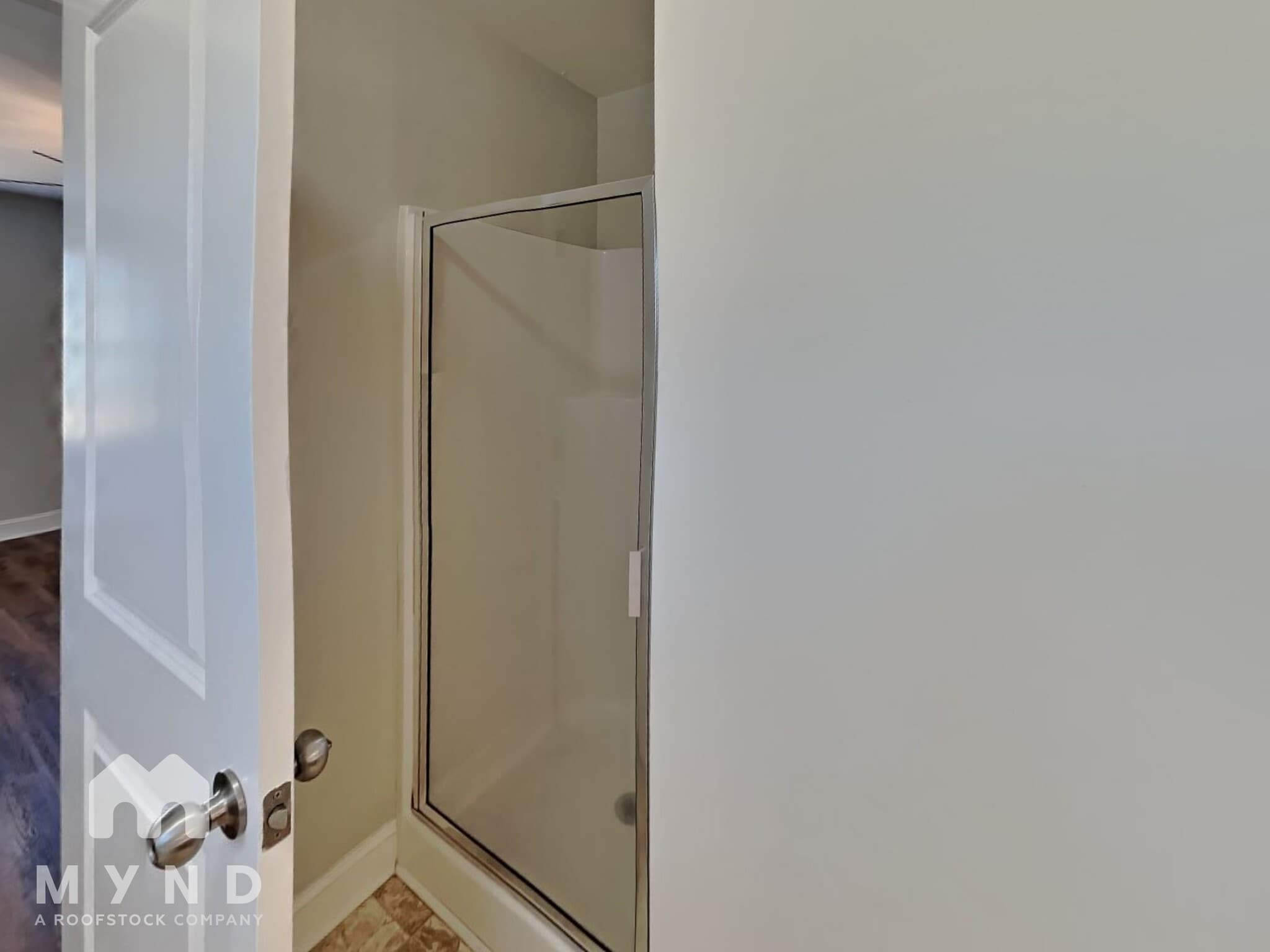 Building Photo - 1212 Silver Farm Rd