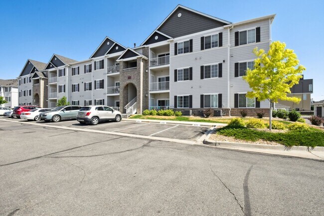 Building Photo - 15700 E Jamison Dr