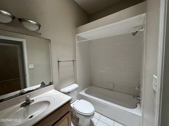 Building Photo - 13115 Thea Smith Dr