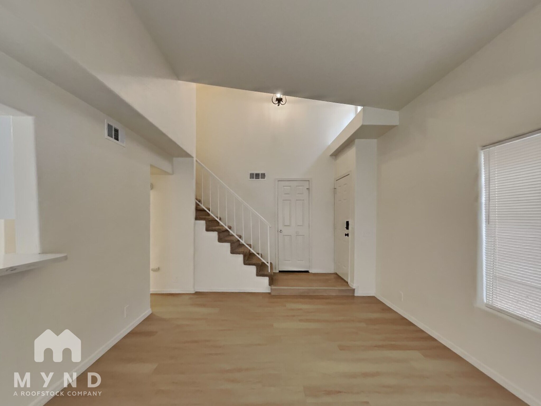 Building Photo - 5945 E Nance St