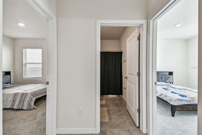 Building Photo - 33635 Field Maple Lp