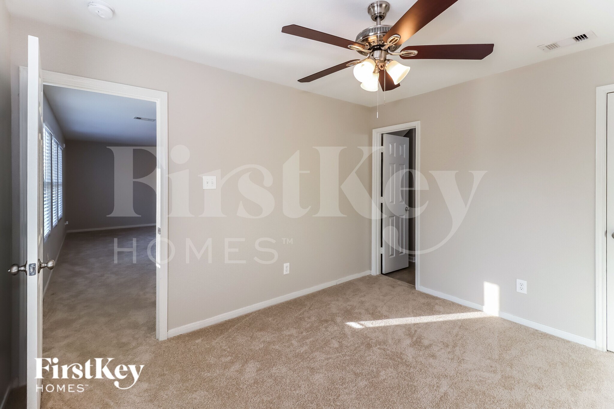 Building Photo - 5039 Lamppost Hill Ct