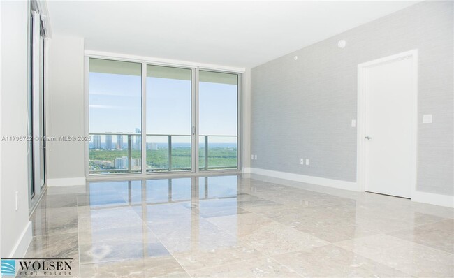 Building Photo - 16385 Biscayne Blvd