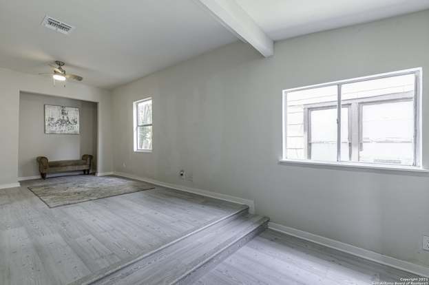 Building Photo - 1110 Clower-