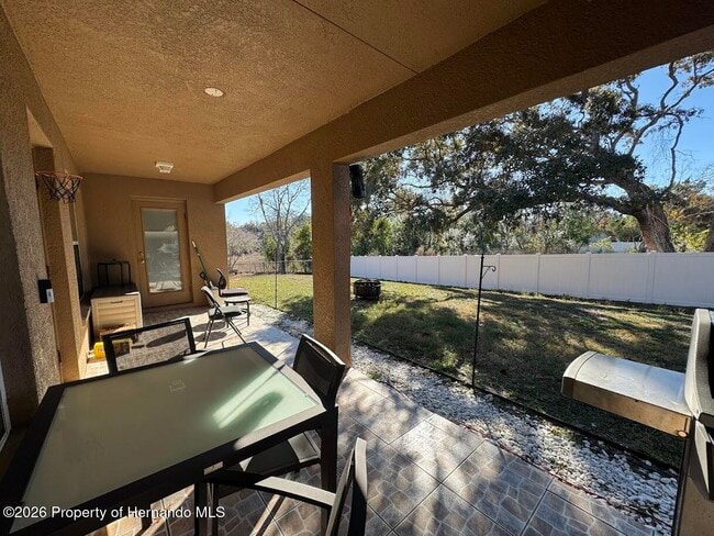 Building Photo - 10054 Amidon St