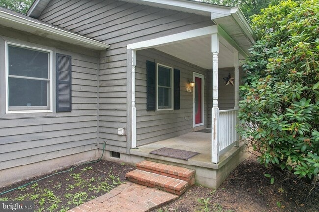 Building Photo - 309 Old Shady Grove Ln