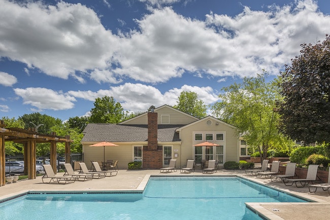 Building Photo - Highland Ridge