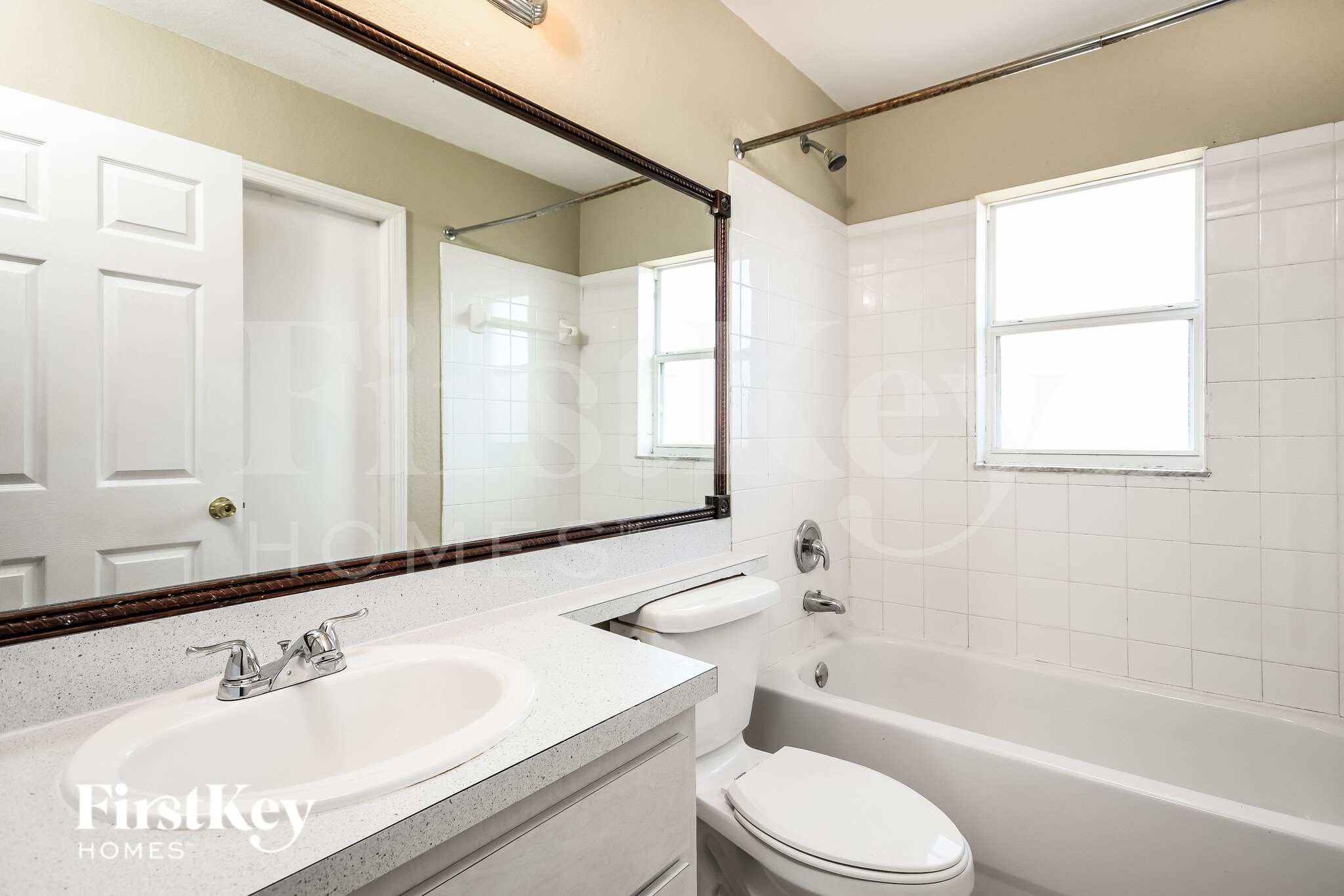 Building Photo - 819 Summer Glen Dr