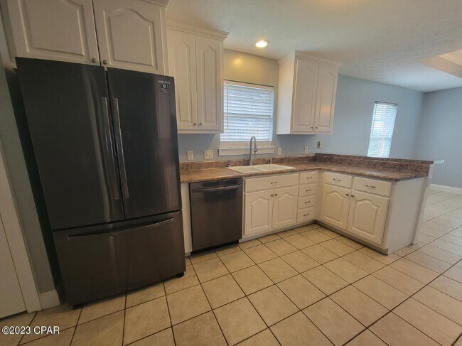 Building Photo - 4806 McCall Ln