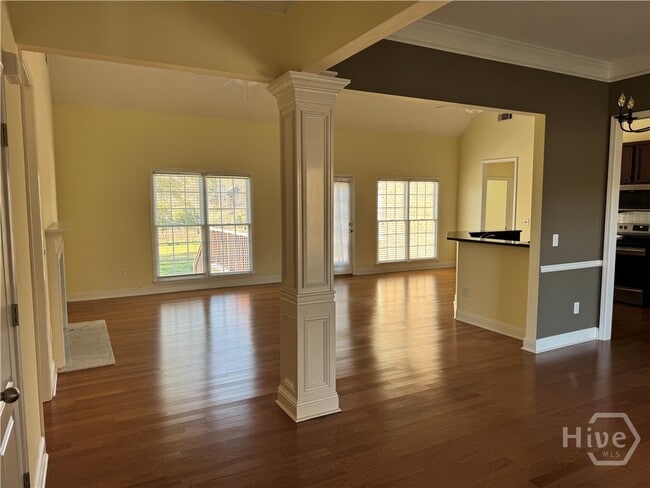 Building Photo - 1040 Willowynd Point