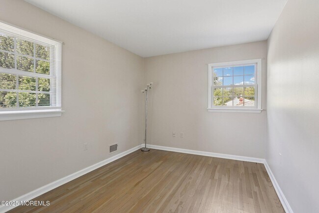Building Photo - 317 Glenn Ave